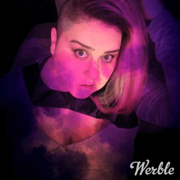 Meet your Posher, Laura - Picture 1 of 1